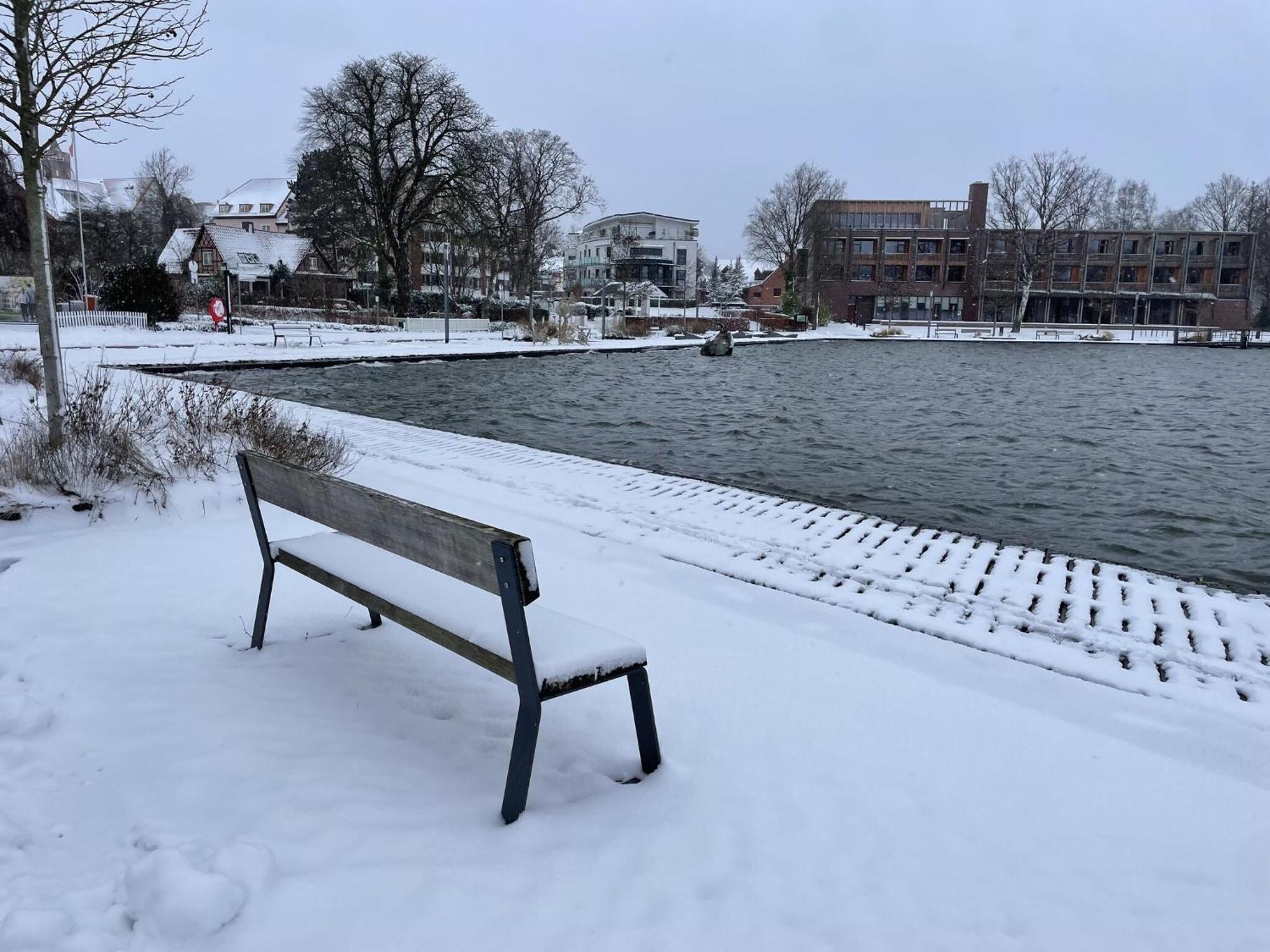 Flat In Eutin On The Kleiner Eutiner See Lake Екстер'єр фото